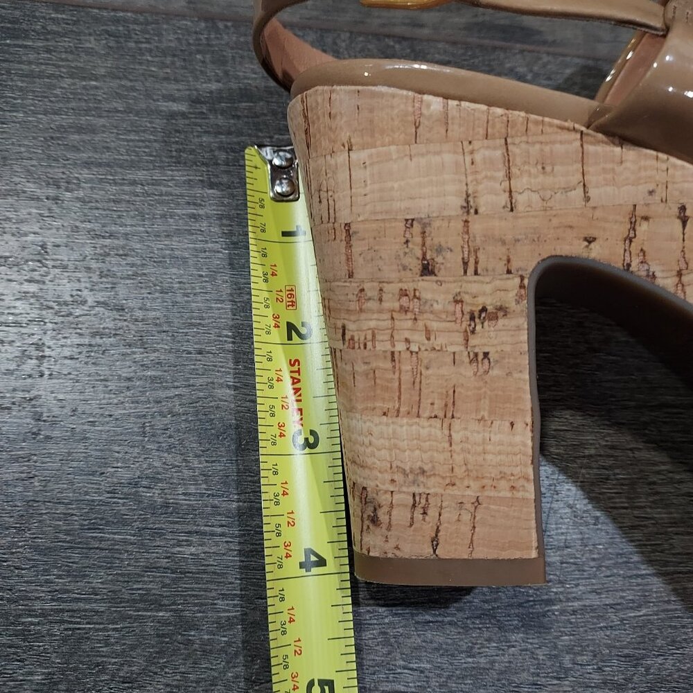 Franco Sarto Block Heel Sandal Women Size  7.5 Camel Patent Leather 4” Heel - Picture 6 of 9